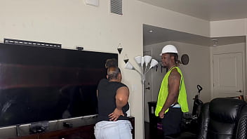 Construction Employee Tramp Kendale Give His Customer A Big black cock While On The Job