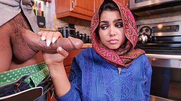 Pervert Stud Helps Makes Hijab Teenage Sense at Home - Hijablust