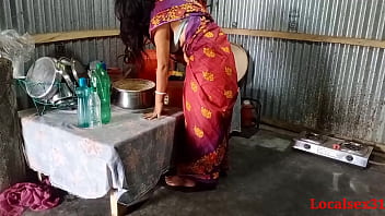 Crimson Saree Nice Bengali Boudi hump (Official movie By Localsex31)