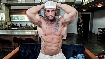 Dude SELECTOR - Jism Interact With Davin Strong, The Nailable BodyBuilder