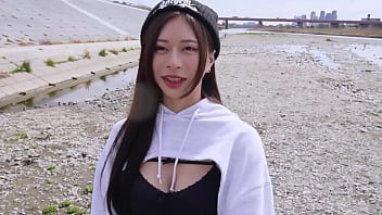 Uber-sexy big-breasted dancer nymph schoolgirl with amazing fashion that stands out from the standing pose #Yuki #female schoolgirl Part1